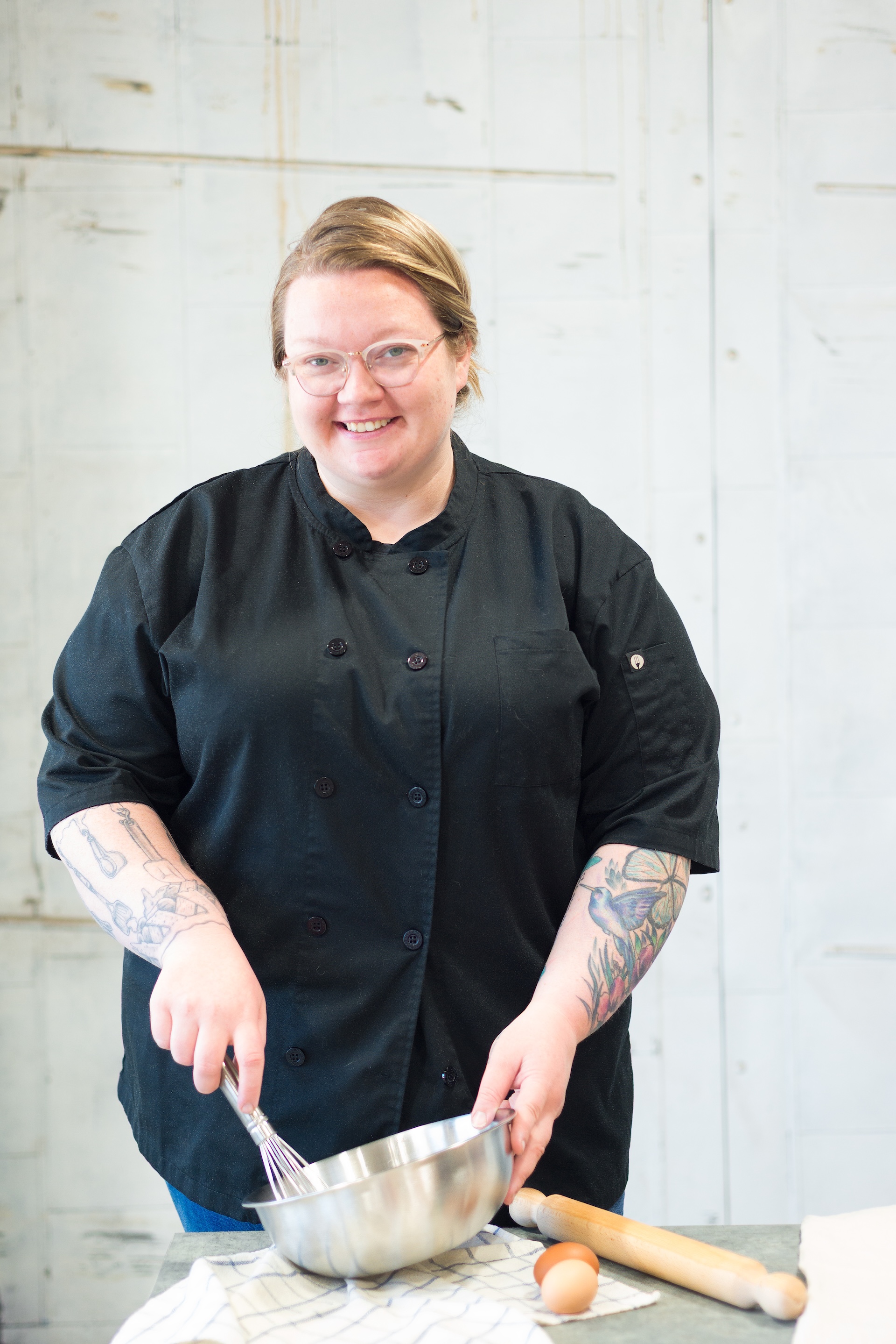 Brianna from The Cake Lady & Co wisks a cake